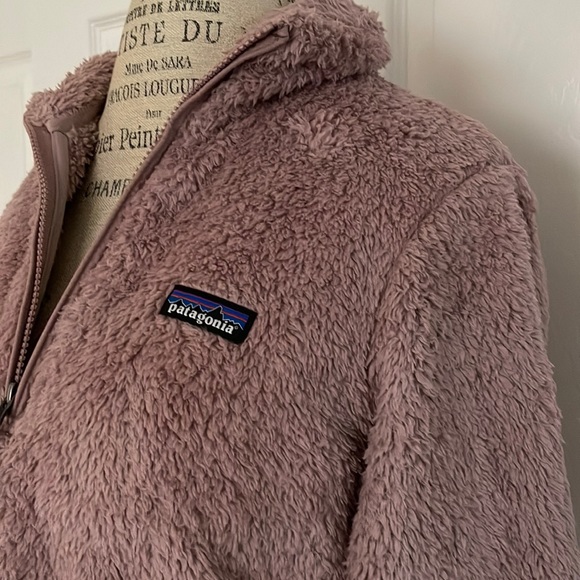 Patagonia Sweaters - Womens Patagonia 1/4 zip pullover. Excellent condition. Size Medium.